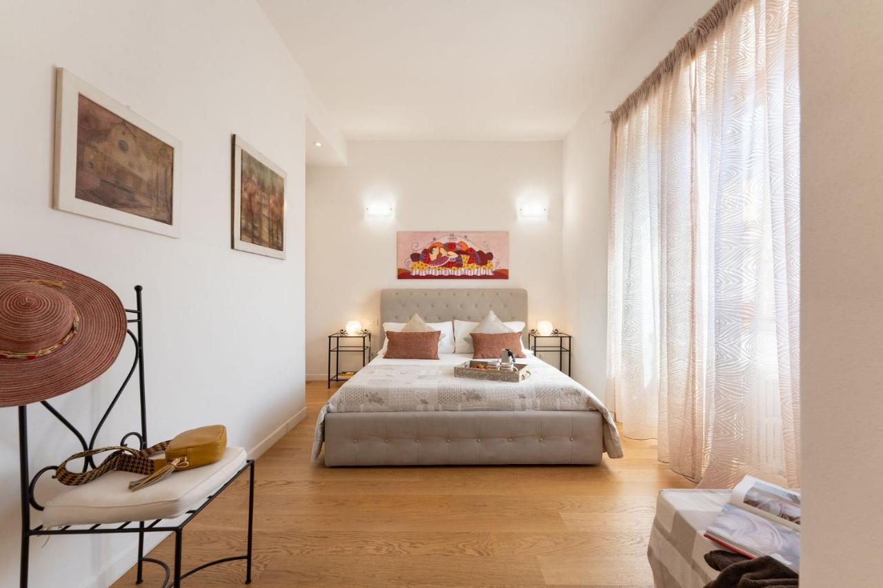 فلورنس Santa Maria Novella - Flo Apartments المظهر الخارجي الصورة